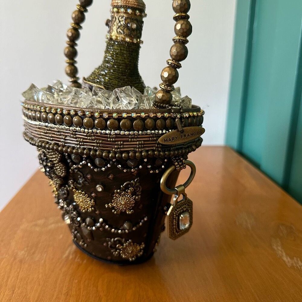 Mary Frances Brown Beaded CHAMPAGNE Bucket Bag with Gold Accents 🍾 🥂 - Picture 3 of 16